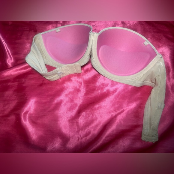 32b nude strapless bra no straps - Picture 2 of 2